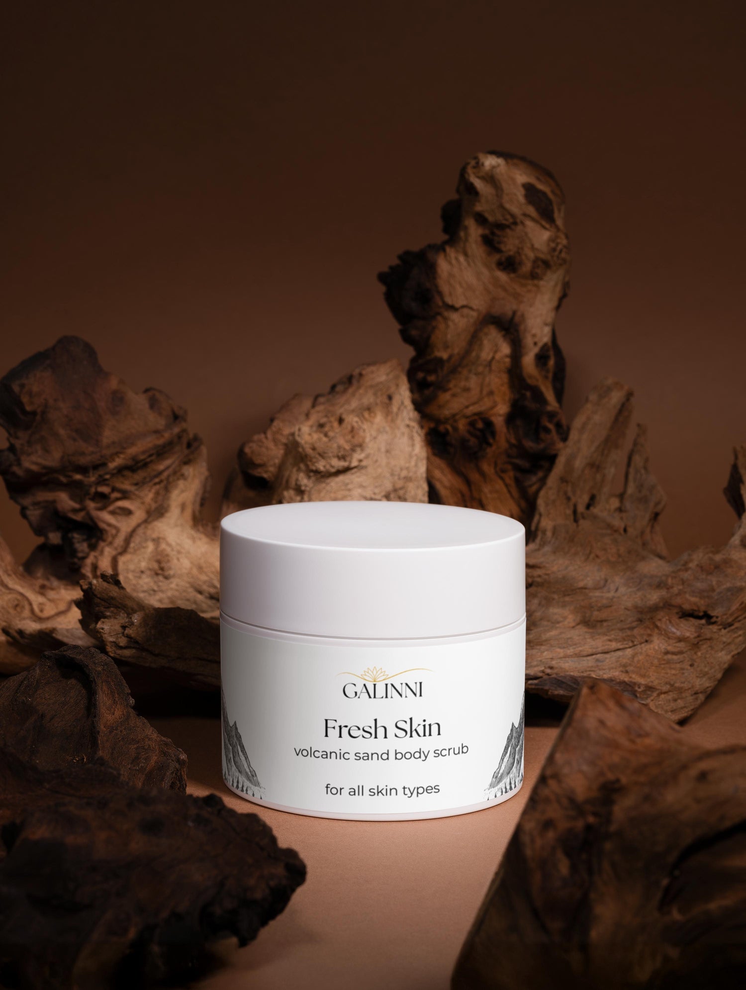 Fresh Skin – Scrub de corp cu nisip vulcanic din Islanda